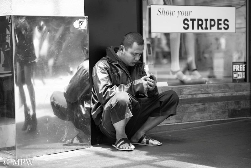 Auckland City street photo, Queent St, black and white